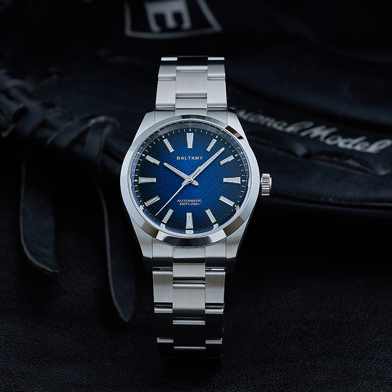 Baltany Men's 39MM Smoked Dial - Omega Watch Constellation 评论和价格
